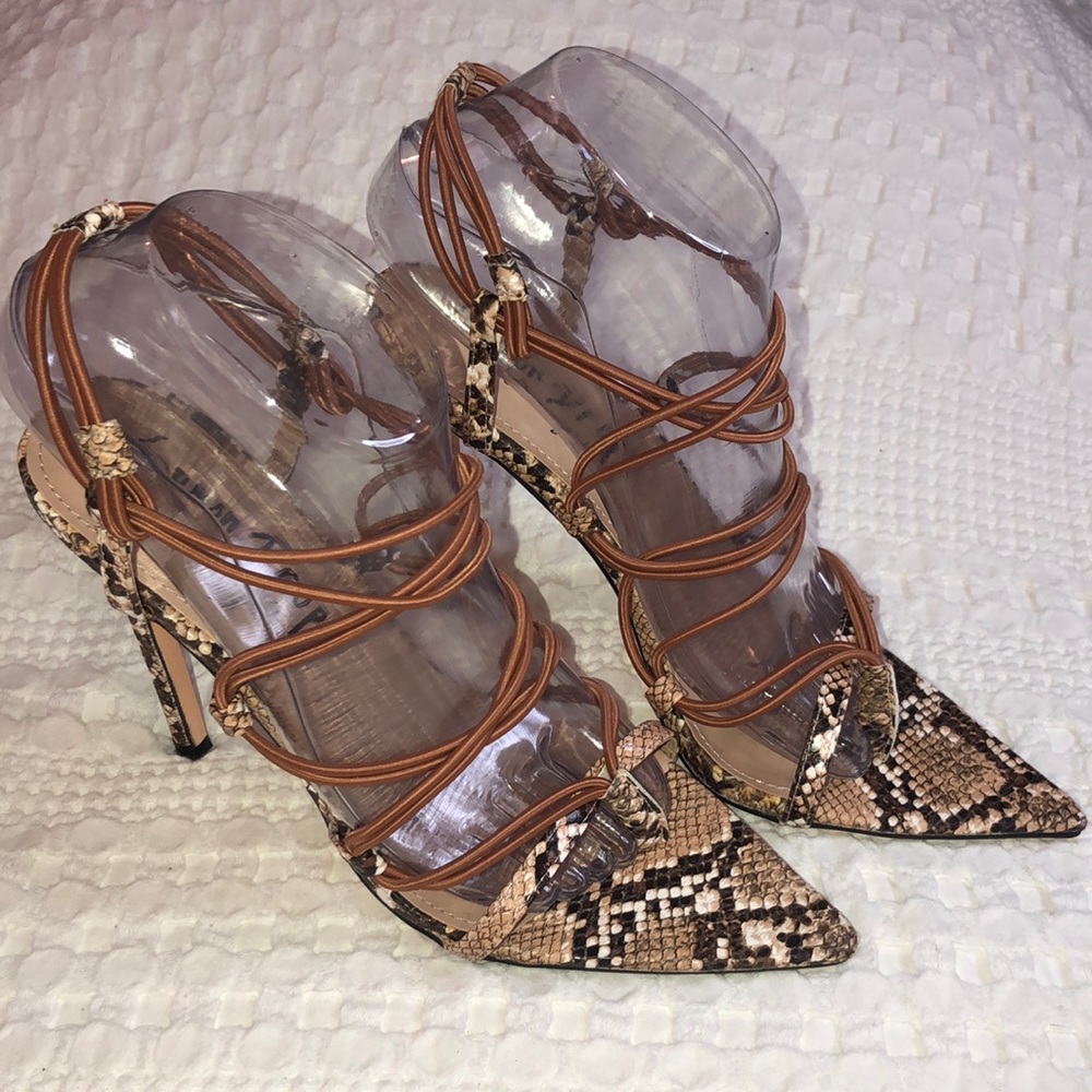Lemon drop by privileged shoes brown snake print with elastic straps pointy toe